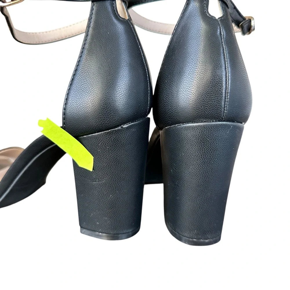 KELLY & KATIE Women’s‎ Black ‘Hailee’ Block Heel Sandals Ankle Strap Size 7